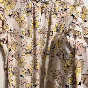 LIZ CLAIBORNE Blouse.  . Ruffled with butterflies. XL. Yellow pink white New